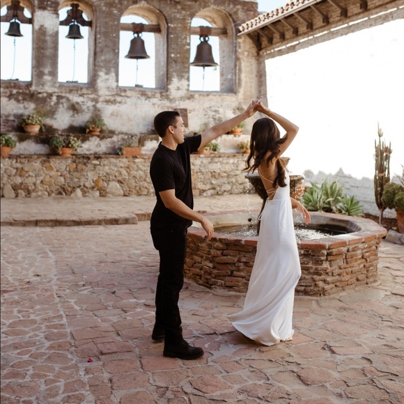 Show me your Mumu Godshaw Goddess Gown - Picture 8 of 8